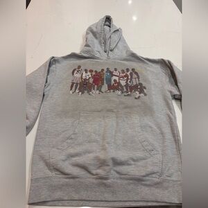 Independent Gray Hoodie with Basketball Players Graphic size M